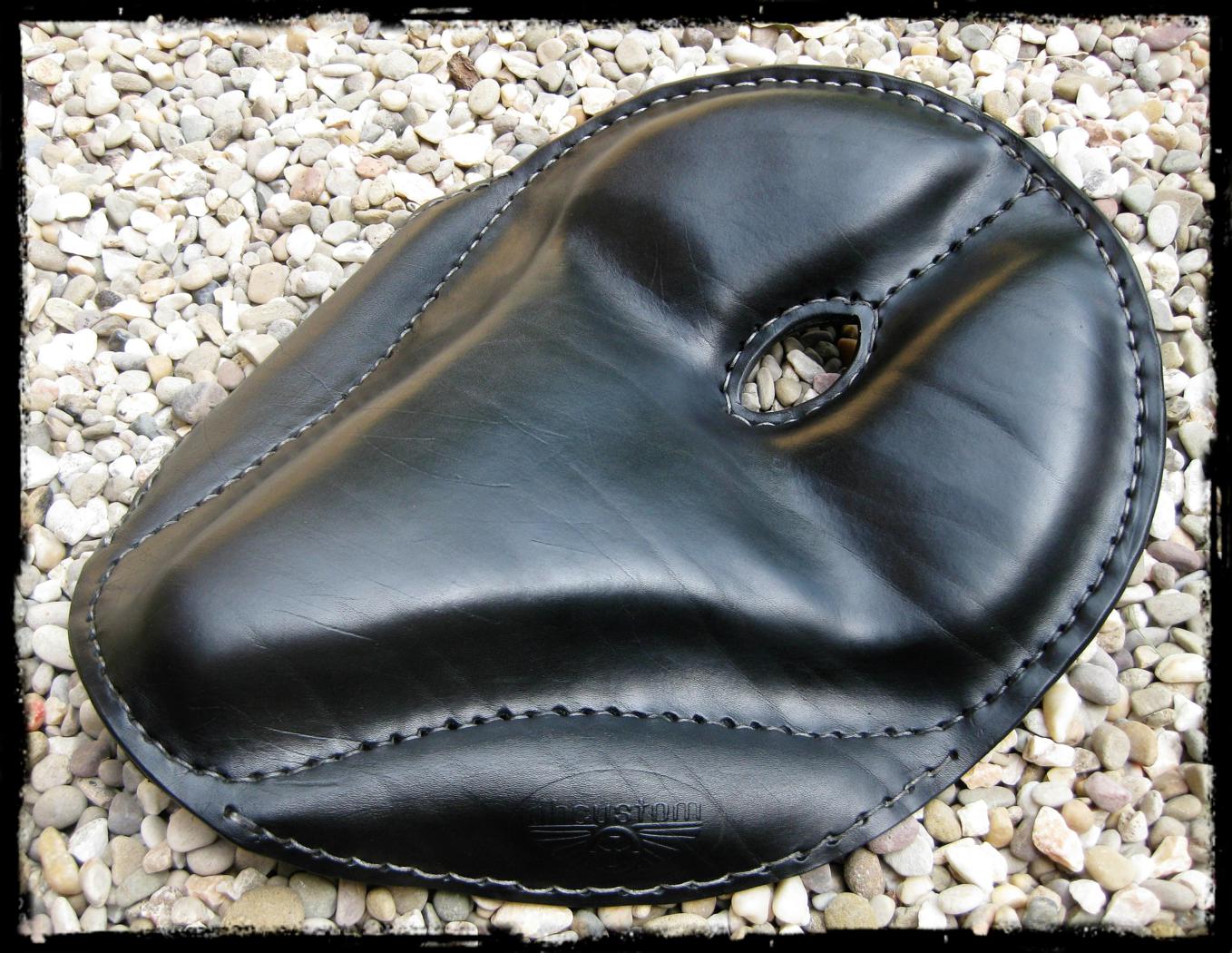 dhcustom retro fekete szóló nyereg - medium - univerzális
