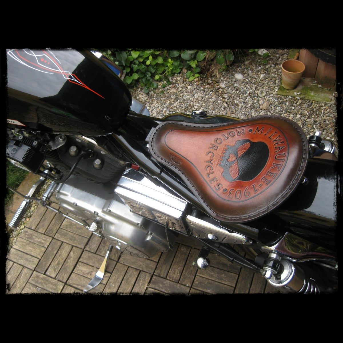 dhcustom milwaukee 1903 skull barna szóló nyereg medium - univerzális