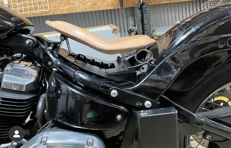dhcustom szóló nyereg rögzítőkészlet - 18- Softail