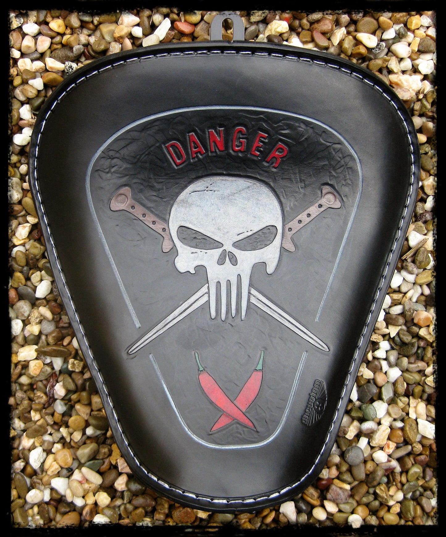 dhcustom up danger szóló nyereg - 10-22 Sportster
