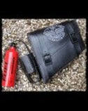 dhcustom fekete bőr oldaltáska with üzemanyag bottle