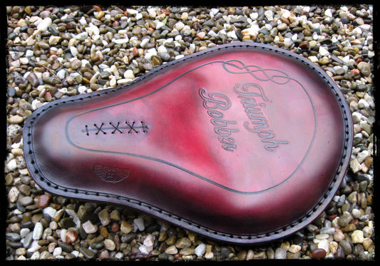 dhcustom triumph old bobber piros szóló nyereg medium - univerzális