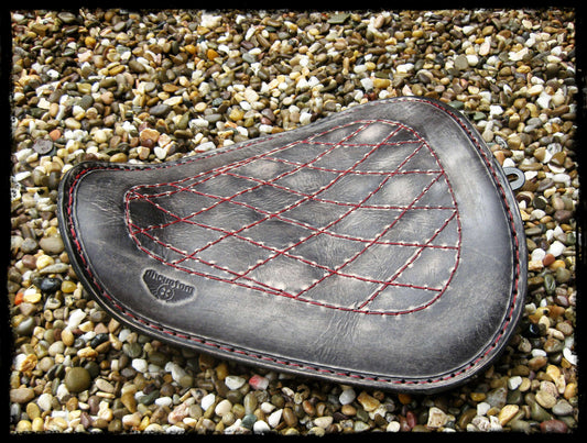 dhcustom up red diamond vintage comfort szóló nyereg - 10-22 Sportster