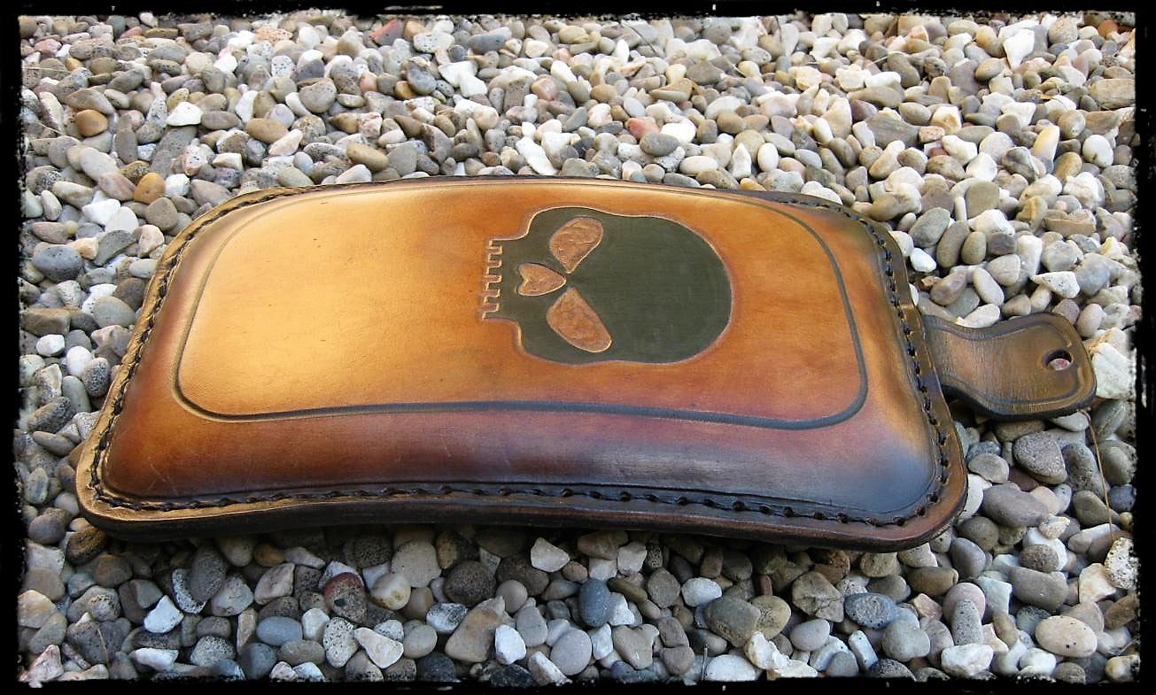 dhcustom skull bőr utasülés