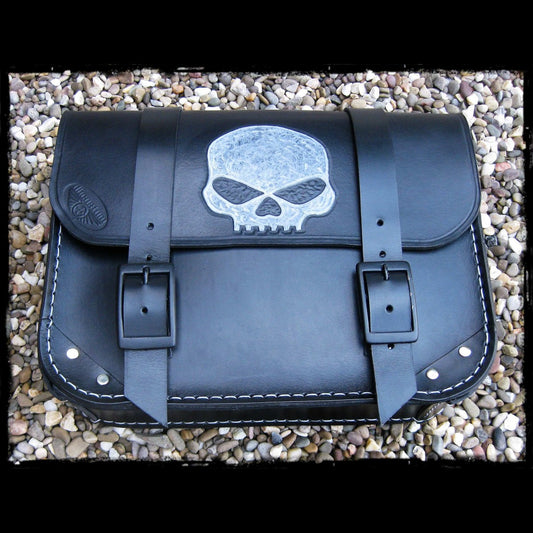 dhcustom skull fekete bőr oldaltáska