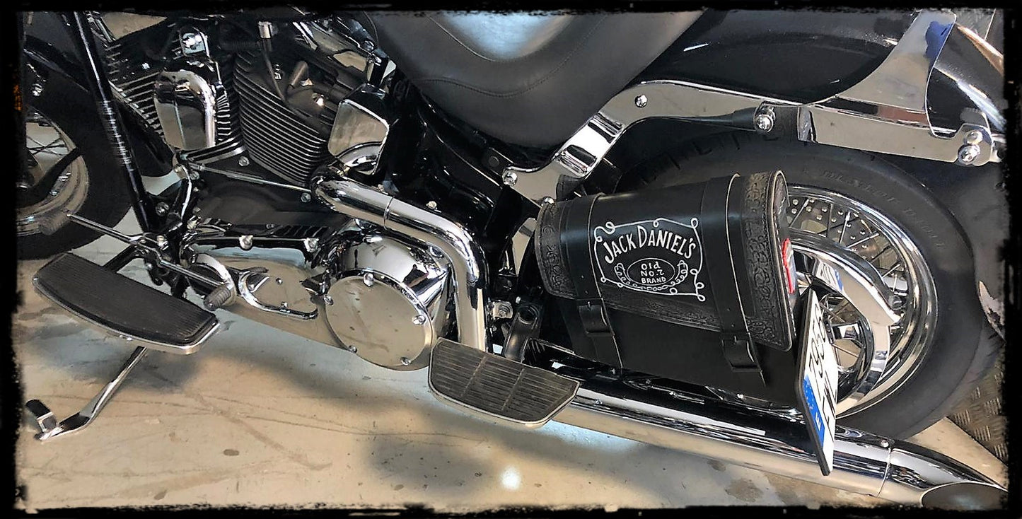 dhcustom jack daniels fekete bőr oldaltáska