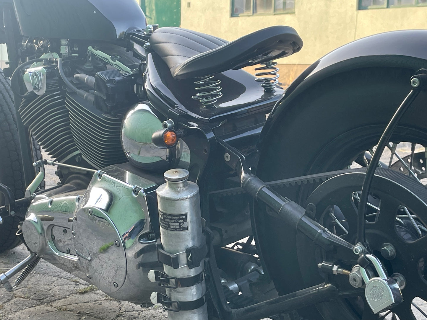 harley-davidson FXSTS softail springer bobber motorkerékpár (bővített csomag)