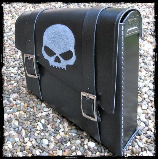 dhcustom fekete skull bőr oldaltáska -medium