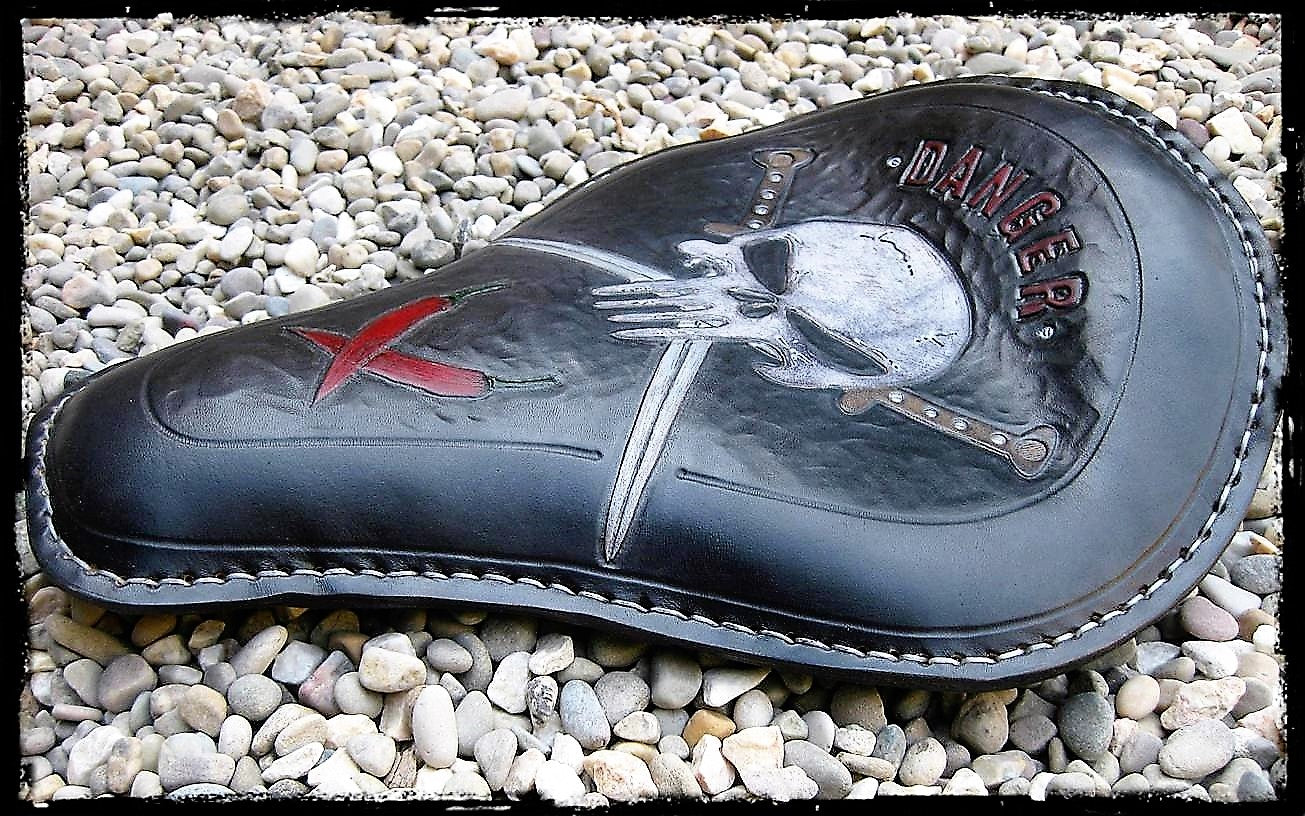 dhcustom danger skull szóló nyereg standard - univerzális