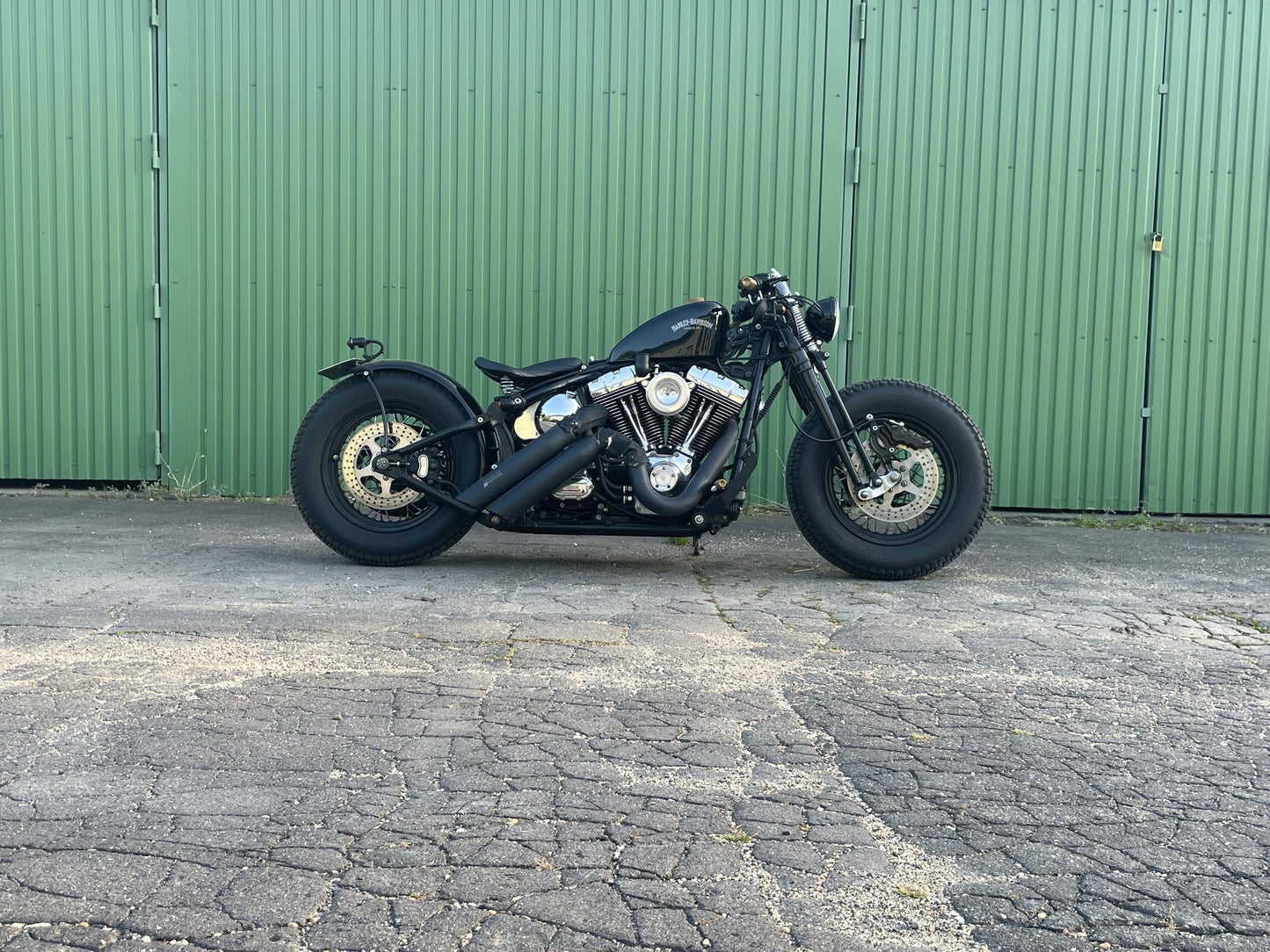 harley-davidson FXSTS softail springer bobber motorkerékpár (bővített csomag)