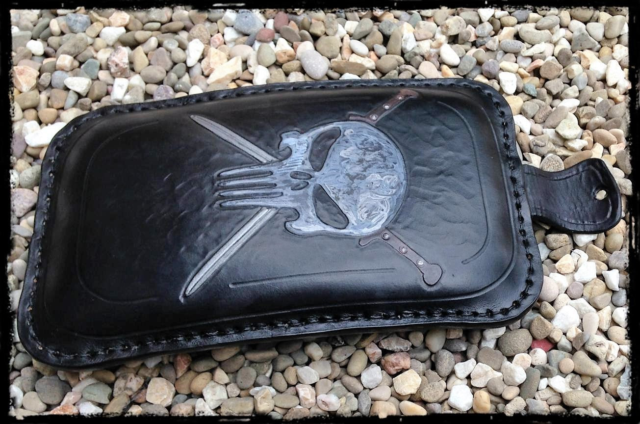 dhcustom angry skull bőr utasülés